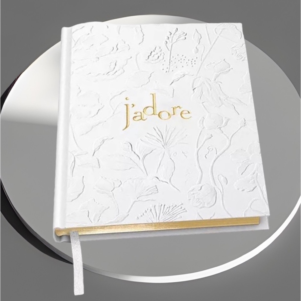Dior Notebook Limited Edition
J'adore Journal White & Gold
